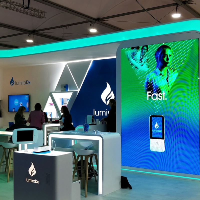 Vector Lighting pixel mapping example: video content mapped to RGB lighting fixtures