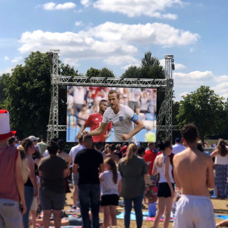 outdoor-video-screen-live-sport-world-cup