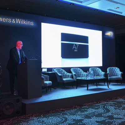 bowers-wilkins-conference-stage-led-wall-3